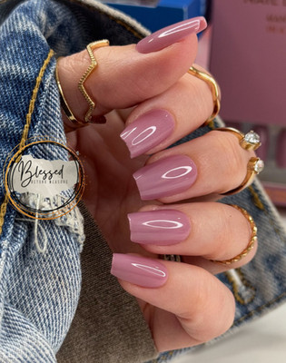 Red Aspen Press On Nails- Mary Ellen's Misty Mauve-Medium Coffin