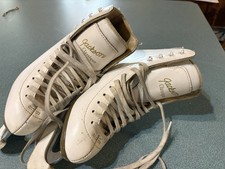 Jackson Classique size 6 1/2 figure skates white leather with blade guards