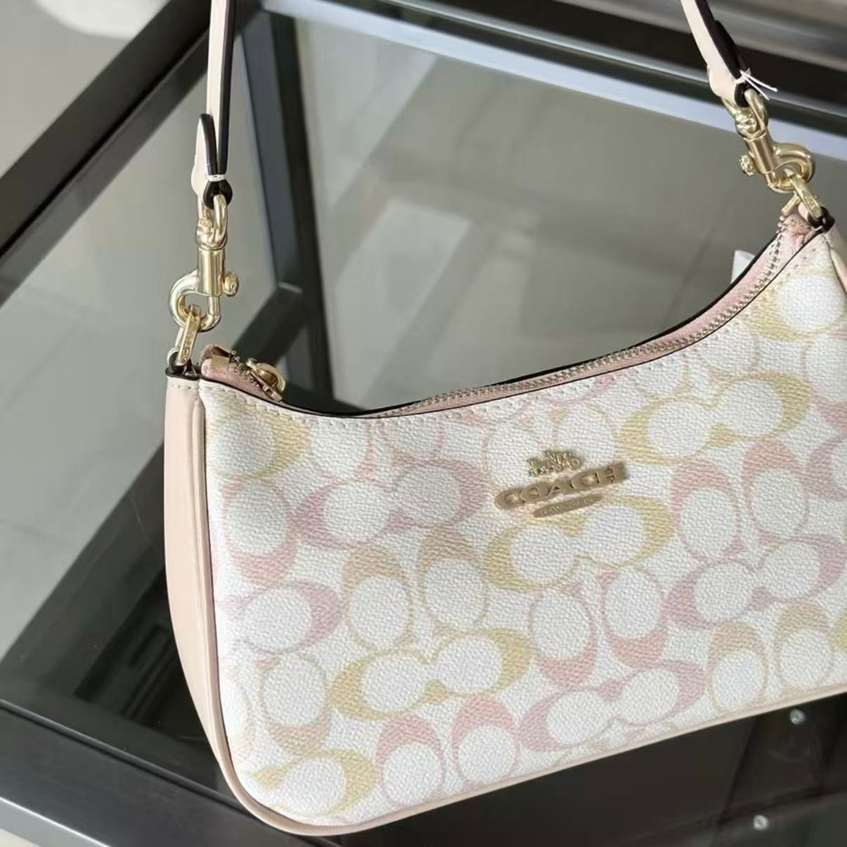 MWT Coach Teri Shoulder Bag In Pretty Signature Canvas CDZ05 Gold