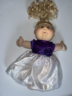 Jakks Pacific Target Stores 2012 Cabbage Patch Purple/White Dress Green Eyes.