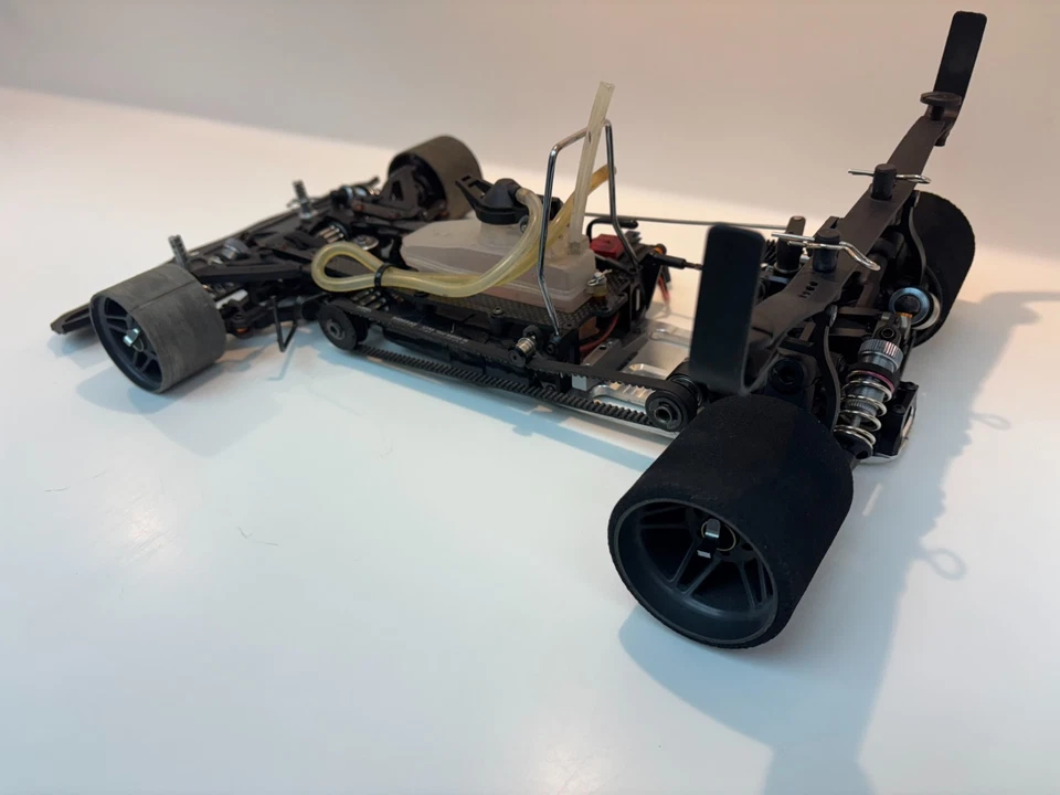 SERPENT  1/8 ON ROAD 990 EVO  GP - Image 3 of 4