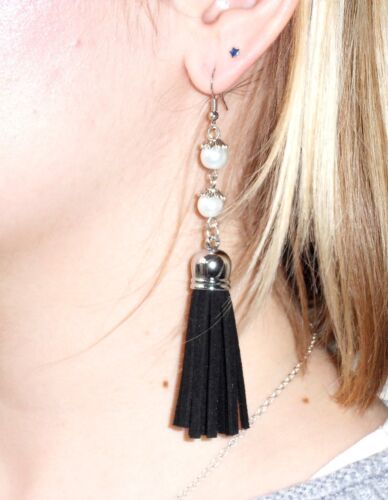 Long BLACK Tassle/Tassel & pearl Drop EARRINGS for Pierced Ears - Afbeelding 1 van 5