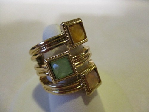 AVON  Catalina Ring Goldtone w/3 Squares of Colors Pink/Yellow/Green  Size 6 - Picture 3 of 9