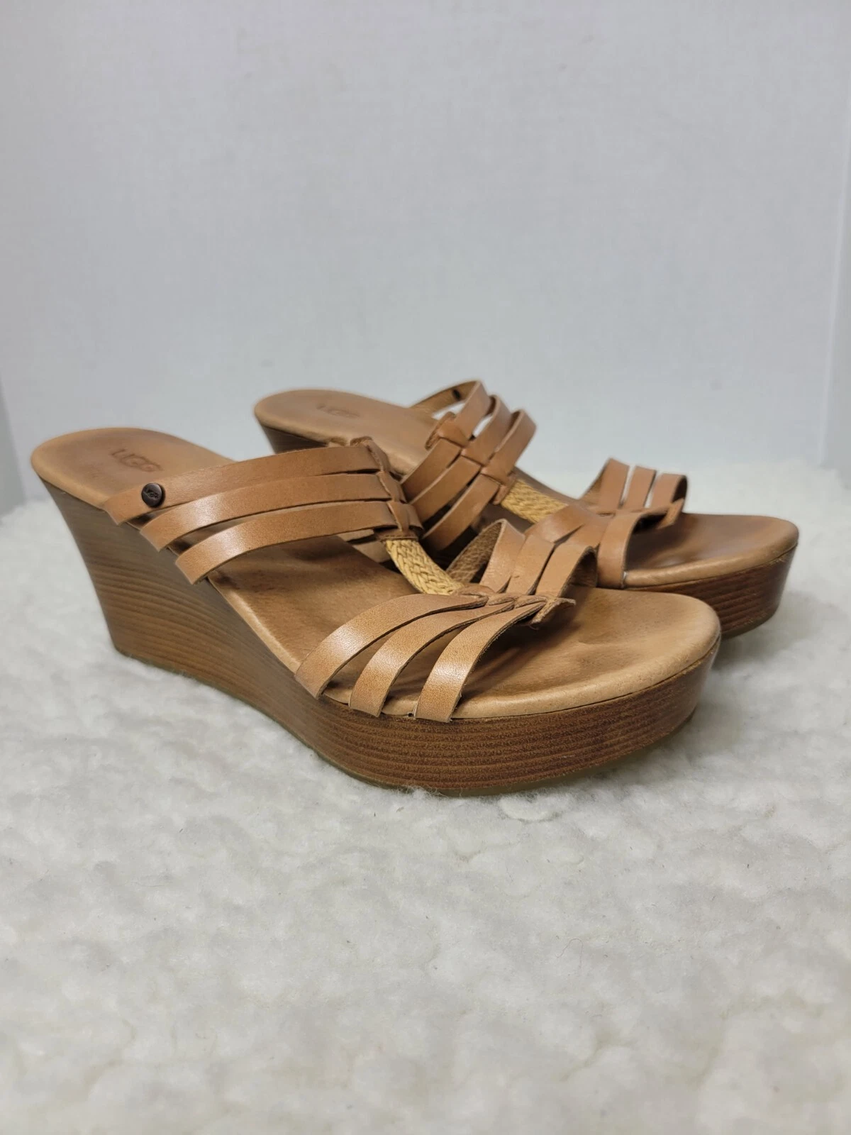 Sandalo plateau UGG Mattie taglia 8 marrone tessuto Le zeppe