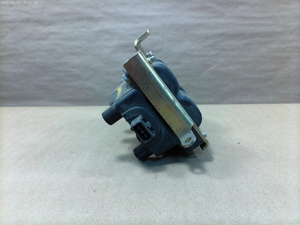 Комплект катушек зажигания Land Rover Discovery серии II и Range Rover P38 ERR6566 - Изображение 3 из 4