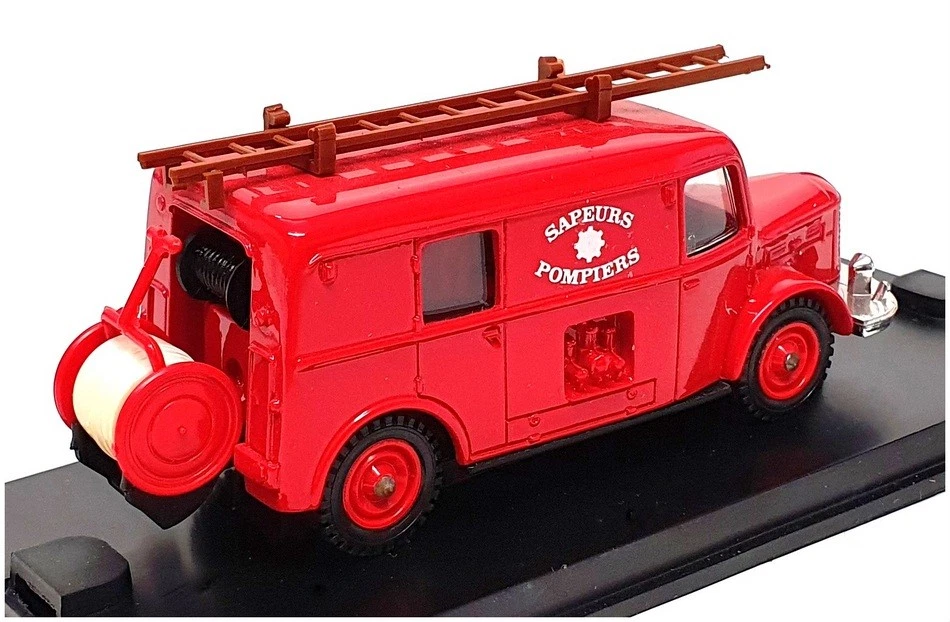 Verem 1/50 Scale 4005 - Hotchkiss H6 G54 Fire Engine - Red - Image 2 of 4