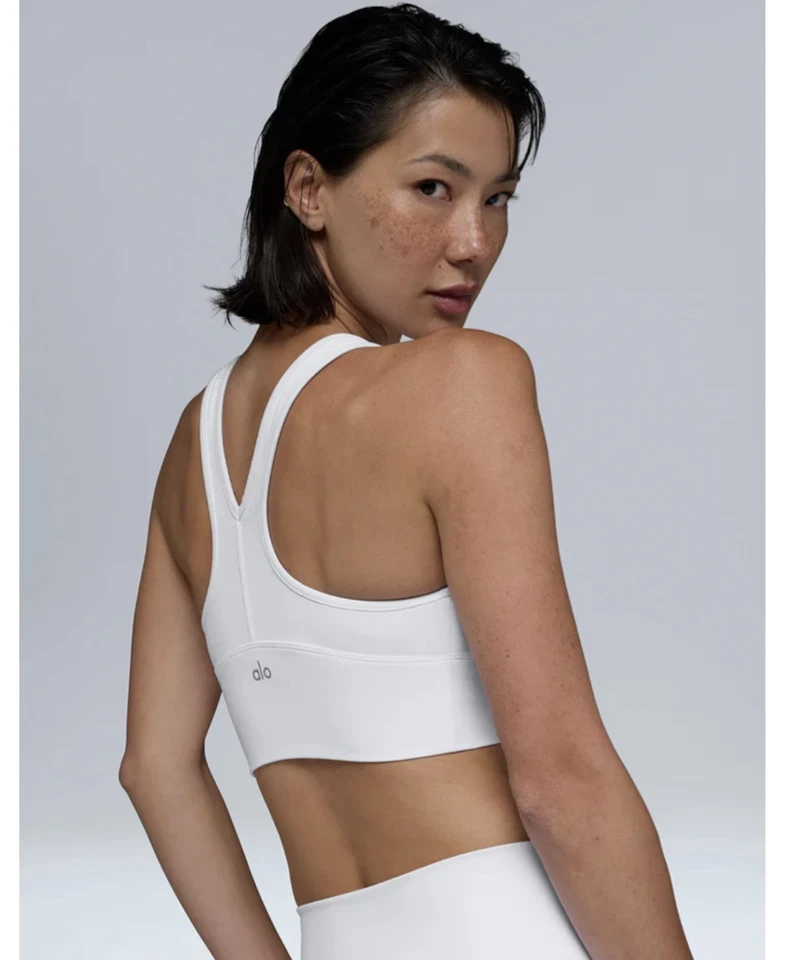 NWT Bright White ALO Yoga Wild Thing Crop Top Sports Bra M Cropped Gym Airbrush - Image 2 of 4