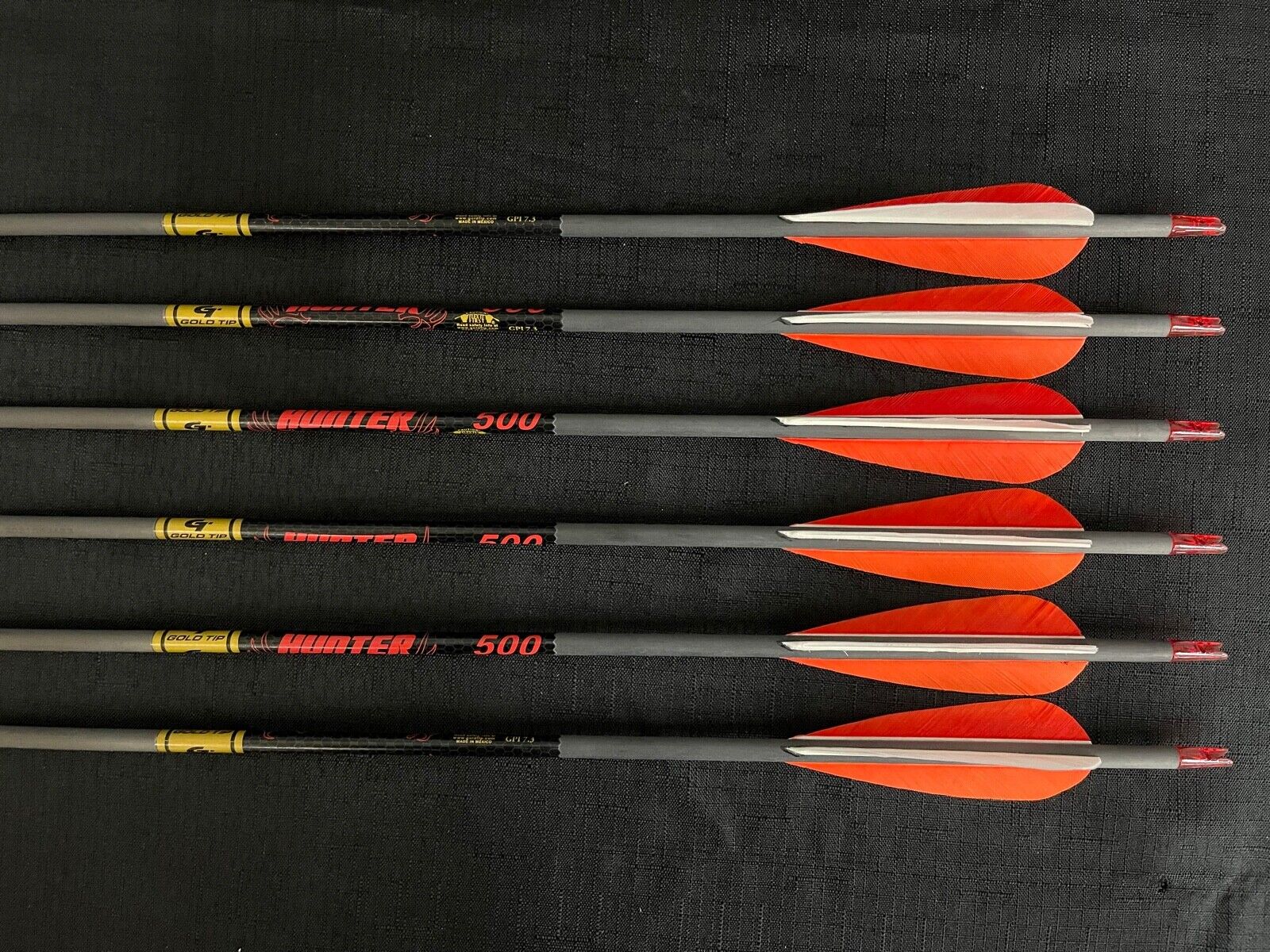 Gold Tip Hunter 500 Traditional Arrows  w/ 4