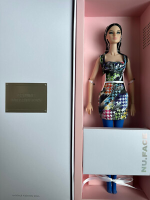 INTEGRITY TOYS FASHION ROYALTY PRIMARY SUBJECT GISELLE DIEGENDORF