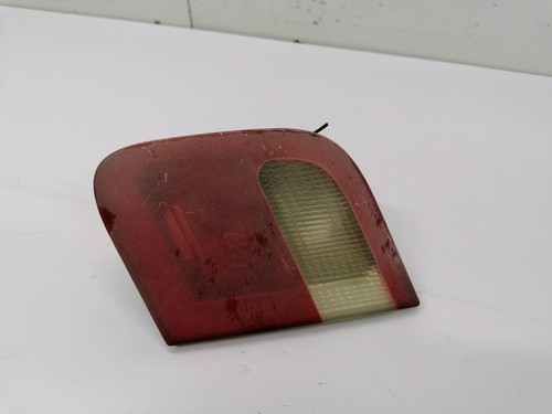 BMW E46 318i - Rückleuchte Rücklicht Bremsleuchte innen rechts 8364924 (36)