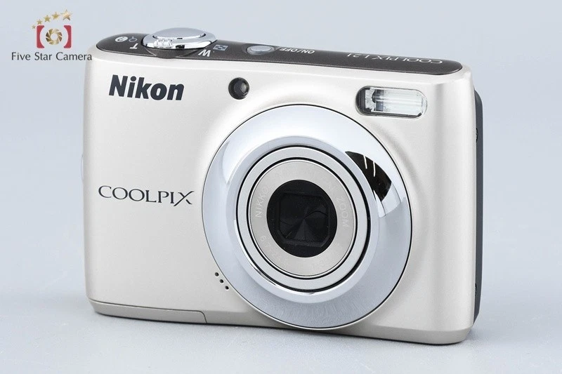 Nikon COOLPIX L21 Silver 8.0 MP Digital Camera [Very Good] - Image 2 of 4