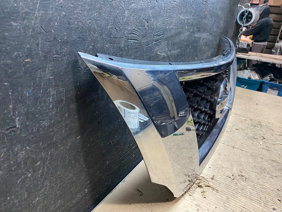 Parrilla cromada superior delantera Pathfinder 2013 a 2016 mercado de accesorios V4337 GD Foto 3 de 4