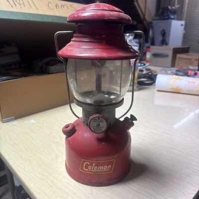 VTG June 1954 RED COLEMAN LANTERN 200A 6/54 Single Mantle Globe Hi