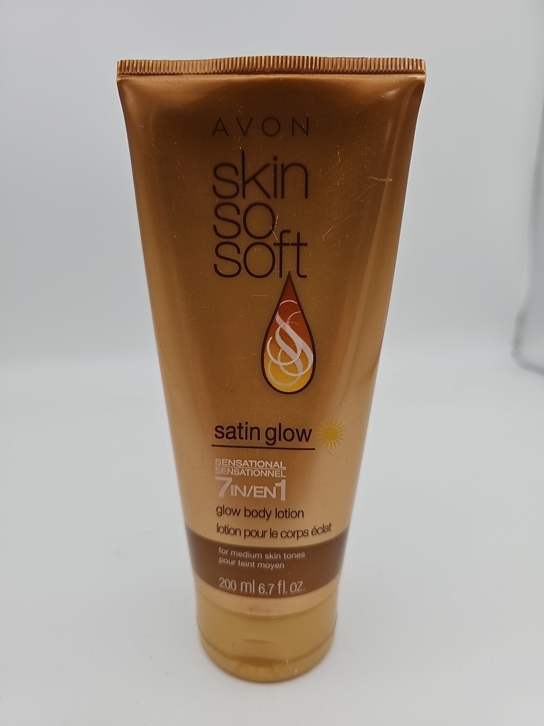 - 6.7oz - For Medium Skin Tone