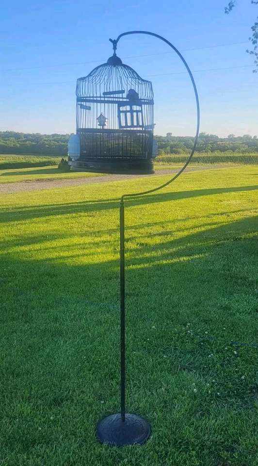 Antigua jaula para pájaros colgante de alambre victoriana HENDRYX con comederos de porcelana y soporte Foto 3 de 4