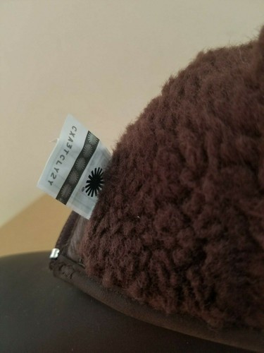 Ugg Australia  Women's Robbie Boots  Size 7 NIB - Picture 7 of 9