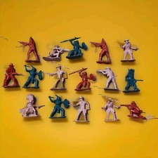 16 Vintage Cowboys And Indians Action Figures