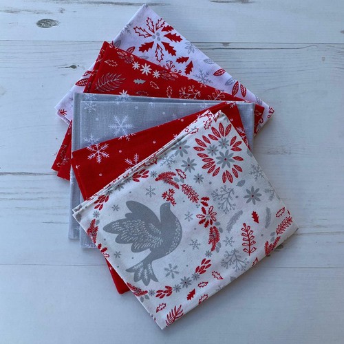 Christmas Xmas Novelty Themed Fat Quarter Fabric 5 Pack Bundle | 19" x 20" - Picture 4 of 28
