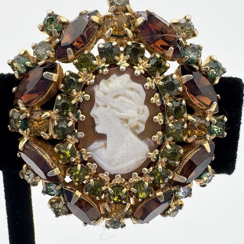 Vintage Hobe Shell Cameo And Rhinestones Clip On Earrings Signed Prong Set Topaz - Picture 7 of 17