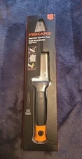NEW - FISKARS Hori Hori Garden Tool - Stainless Steel -  Includes Sheath 