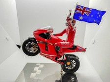 Minichamps 1/12 Ducati Desmosedici GP7 Australia 2007 122070097