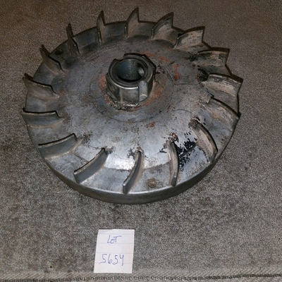 #ad VINTAGE BRIGGS AND STRATTON MODEL Y ENGINE PARTS ACCESSORIES FLYWHEEL A35 $14.99