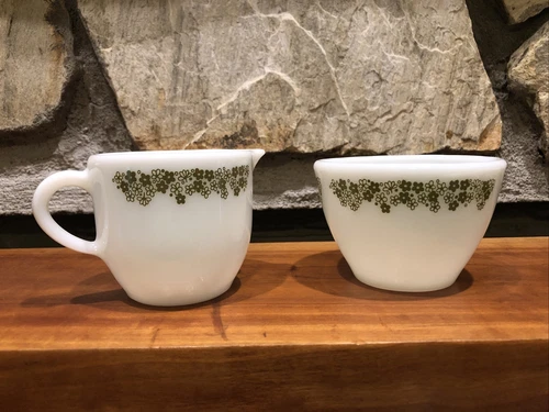 Vintage Pyrex Crazy Daisy 722 Coffee Creamer Spring Blossom Milk Sugar Bowl Gree