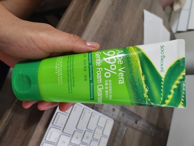 Soo Beaute Aloe Vera 99% Gentle foam facial cleanser