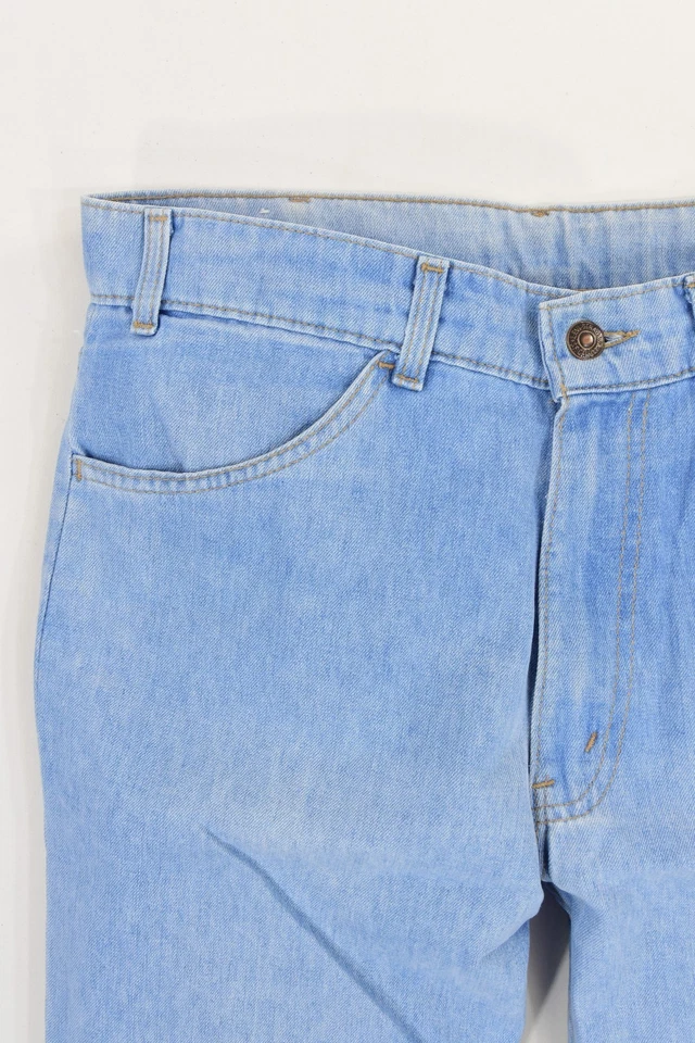 1970's Vintage Men's Levi's Denim Shorts Light Blue Wash Skosh More comfort 32  - Image 3 of 4