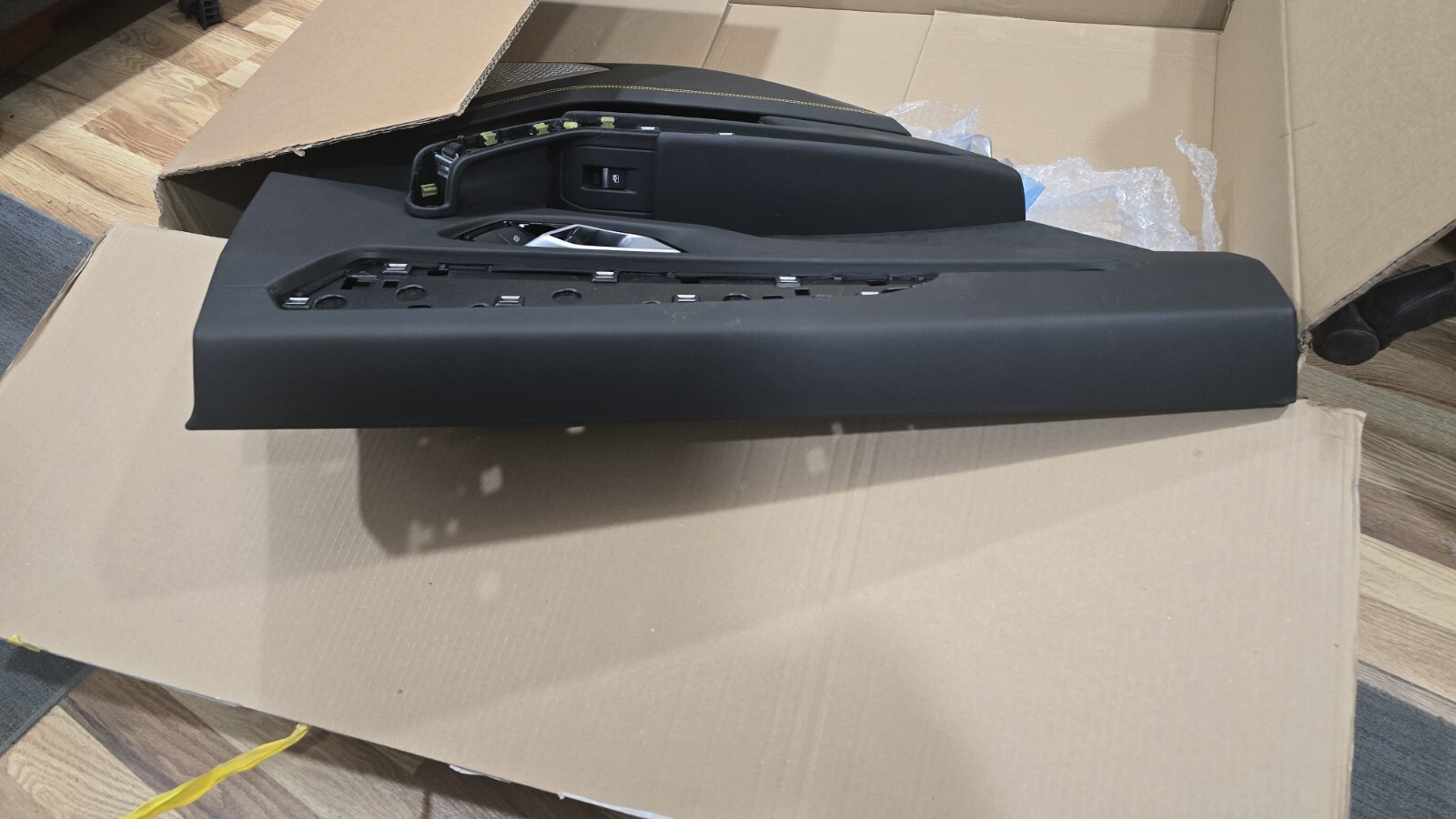 Lamborghini Urus, LH, Left, Rear Door Panel, Nicked Leather, Used