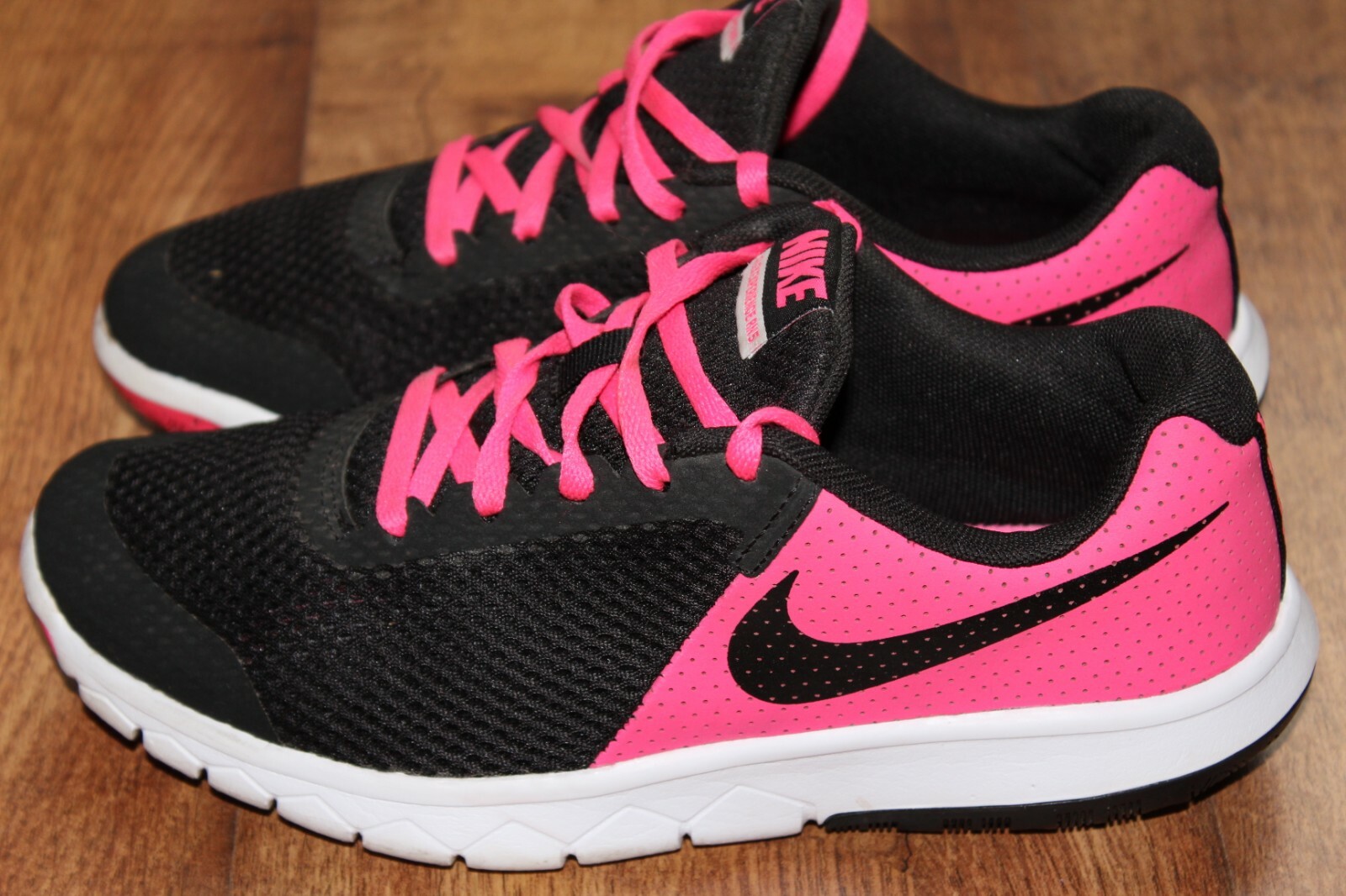 very mens trainers sale