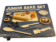 Vintage Junior Bake Set Real Tools Young Cooks 21 Pcs Cookie Cutters 013-005