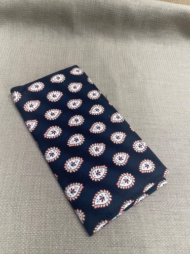Vera Bradley Checkbook Cover Black Pattern 7" x 4" folded - Picture 7 of 7