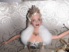 BARBIE CELEBRATION 2000 MATTEL HOLIDAY MAGIA FESTE NUOVA SENZA SCATOLA NO BOX