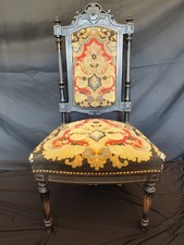 Tbon État Chaise en bois noirci de style néogothique / Napoleon III tapissée