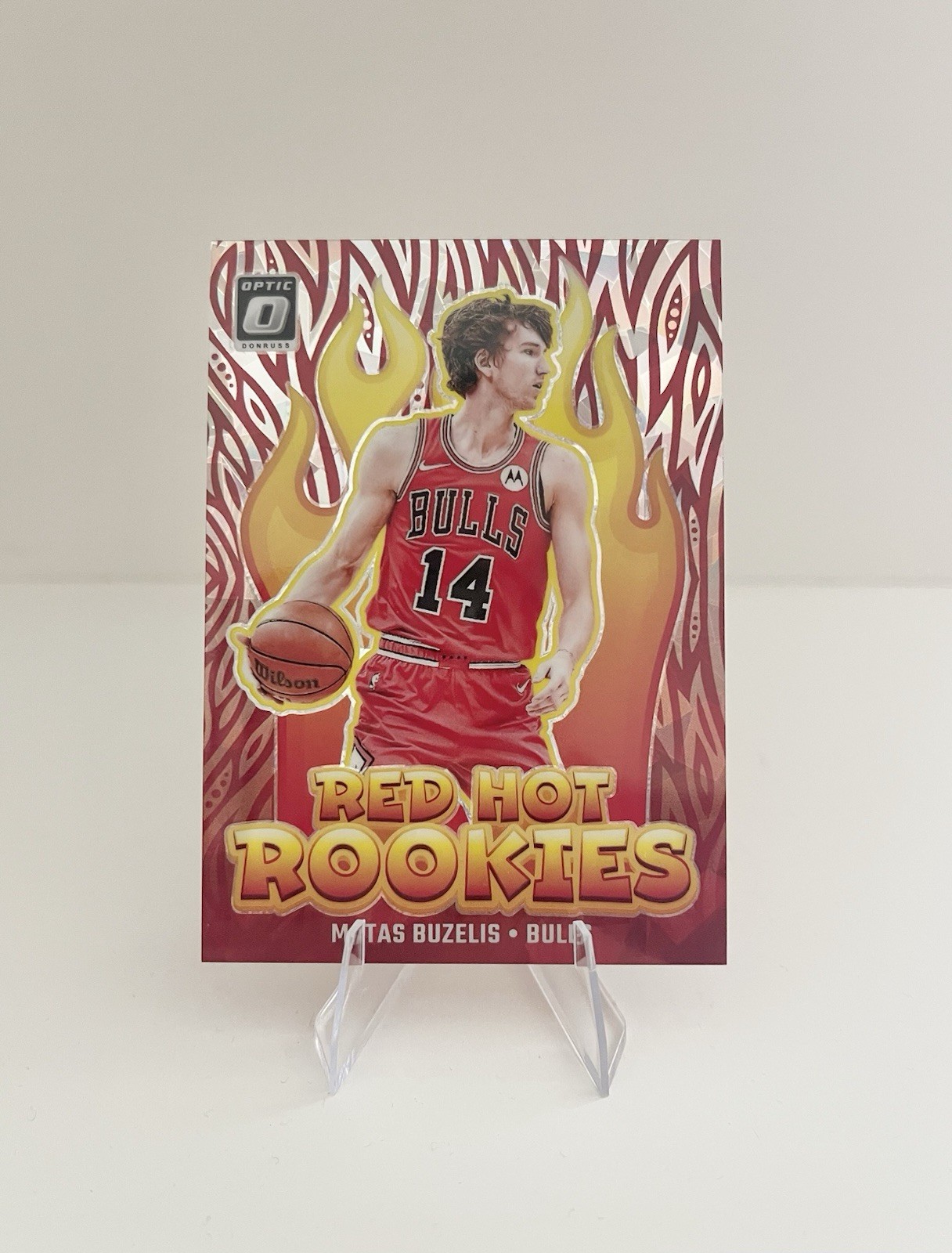 2024-25 Donruss Optic Matas Buzelis RC Red Hot Rookies SP Cracked Ice Prizm /25