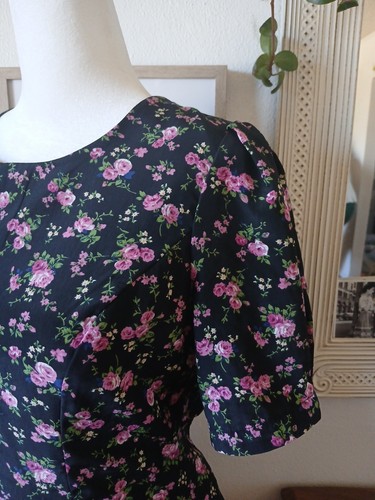 Large FOREVER 21 Black & Pink Floral Puffed Sleeve Summer Mini Dress - Picture 2 of 4