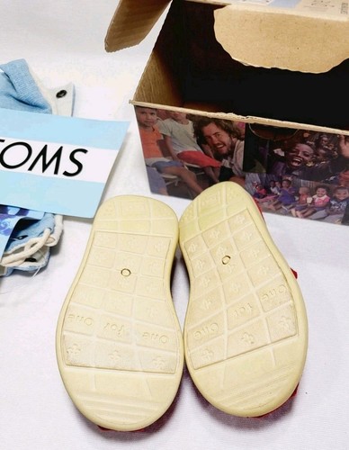 Toms Classic Toddler Size 3 Canvas Slip On Shoes With Strap Red - Picture 6 of 8