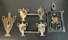Uralte Truhen Beschläge mit Schloß Griffe Schlüssel Empire Biedermeier