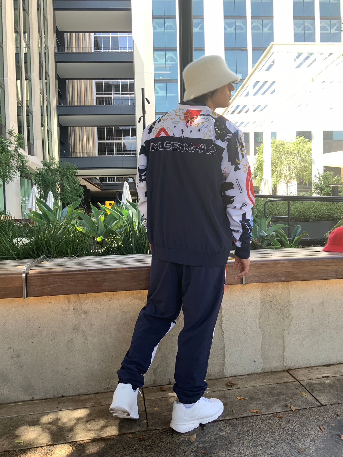 Tuta frangivento stampata uomo Fila blu navy mu bianco