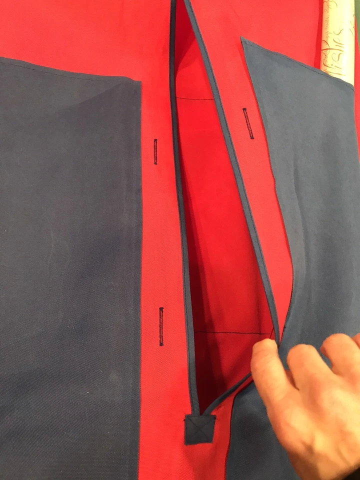 Bolsa de estación de envoltura de regalo colgante de lujo de doble cara que cuelga en el armario Foto 3 de 3