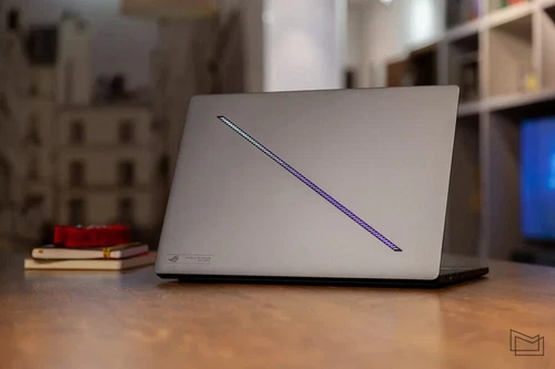 2025 ASUS ROG Zephyrus G16 GU605 64GB 1TB Ultra 9 RTX 5090 Gaming Laptop Grey