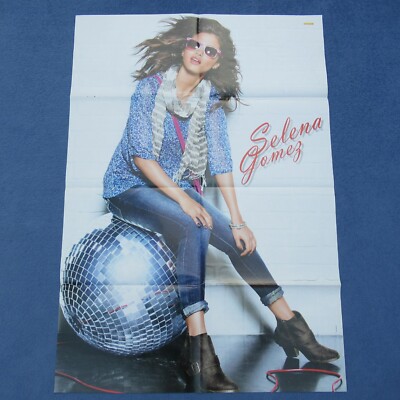 Selena Gomez POSTER POPCORN 8 Seiten Lady Gaga Shake it up Zendaya Coleman