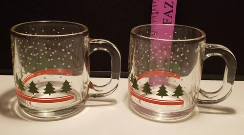 Coffee Mug Set of 2 Vintage Libbey 1980s Winterland Christmas Tree Snowfall