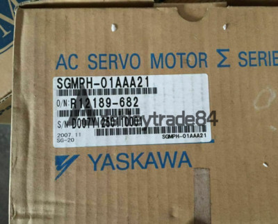 ONE NEW YASKAWA SERVO motor SGMPH-01AAA21