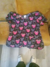 Disney Women  s Scrub Top Black Hot Pink White MINNIE MOUSE/ Sz MEDIUM