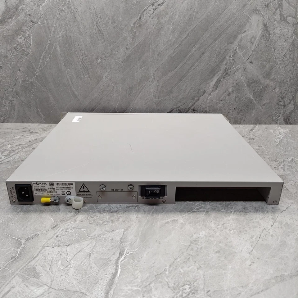 Nortel BayStack 5520-48T-PWR 48-Port Managed Gigabit Ethernet PoE Network Switch - Image 3 of 4