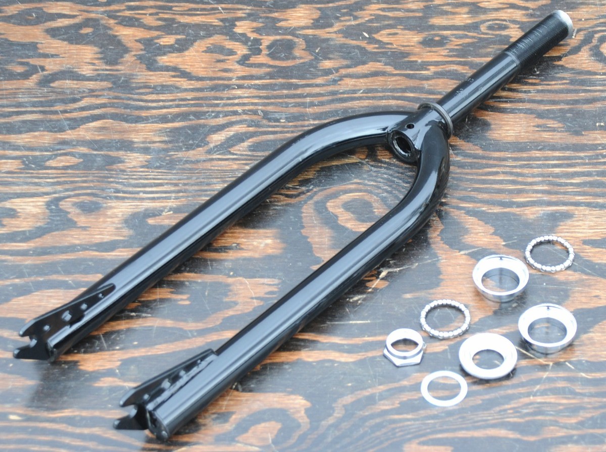 Black CWC Bike Tube FORK 1