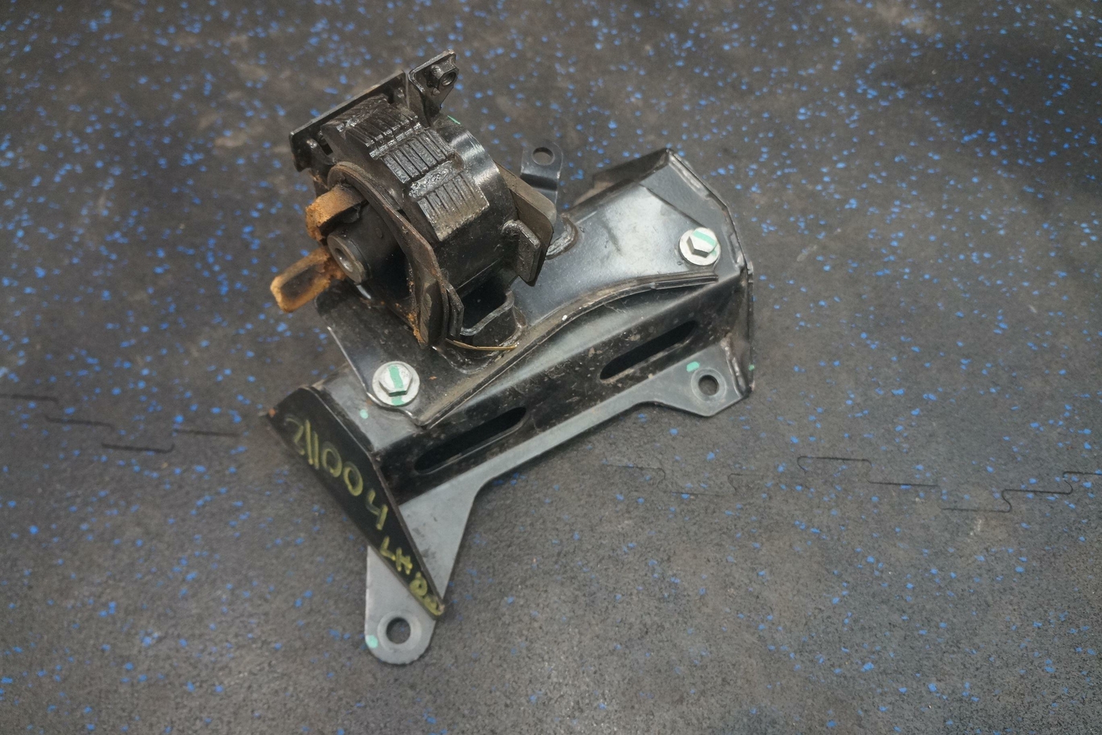 Left Subframe Bracket Insulator Engine Mount A132A0382F OEM Lotus Evora 2010