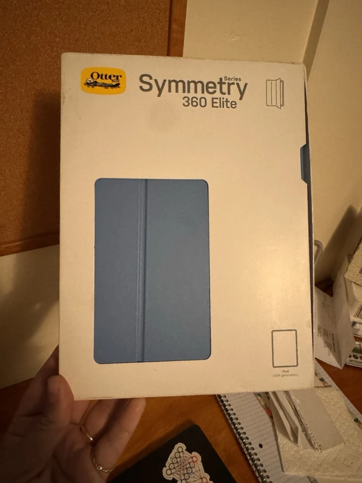 OTTERBOX Series Symmetry 360 Elite Case for iPad Air 4th/5th GEN w/Pencil Holder - Image 3 of 3
